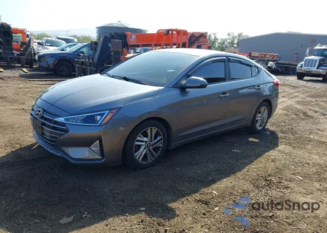 2019 Hyundai Elantra Sel z USA, uszkodzony, nr VIN 5NPD84LF8KH404462